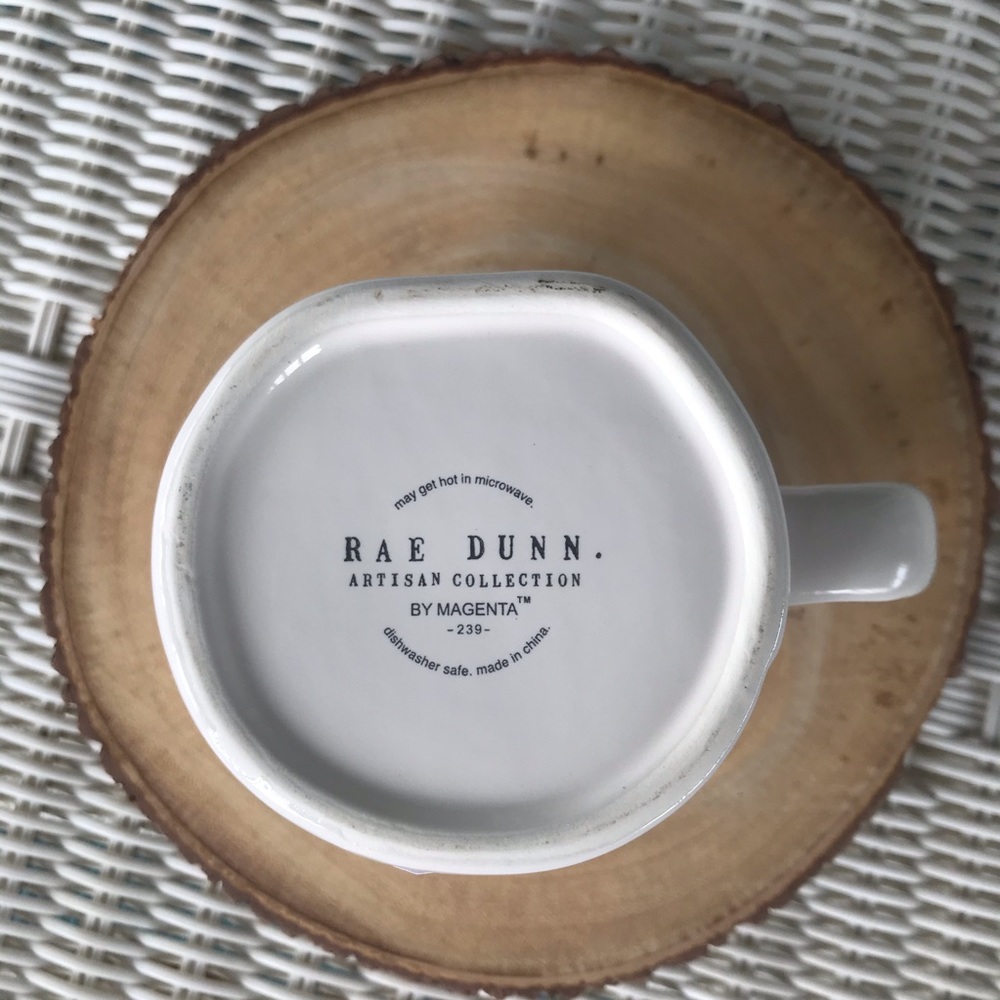 Rae Dunn Mom is always right mug - Picture 3 of 5
